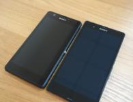 Сравнить мобильные телефоны Sony Xperia ZR (C5502) и Sony Xperia ZR LTE (C5503)
